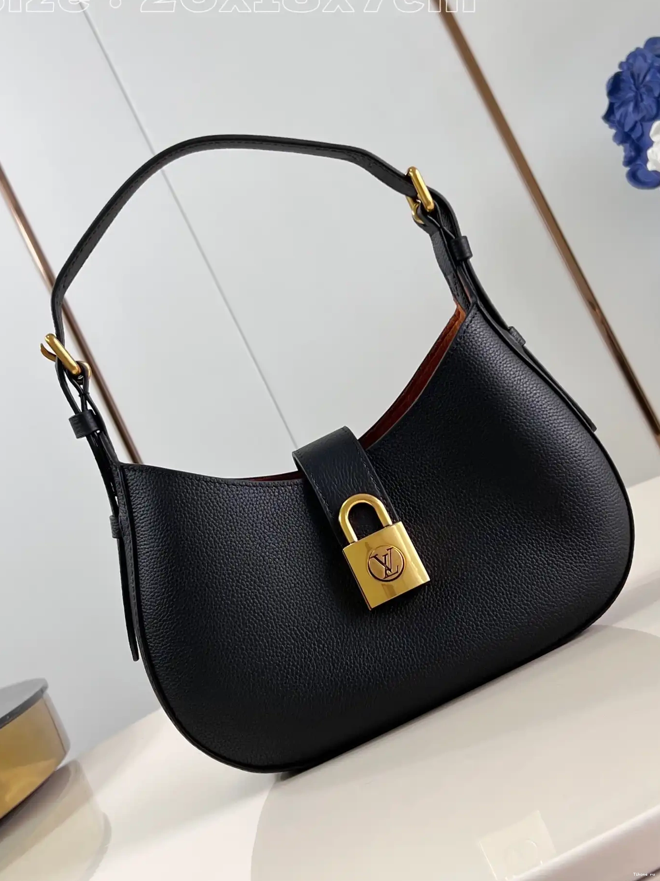 Affordable Low VUITTON Bag-26*18*7CM LOUIS Key Shoulder 0519